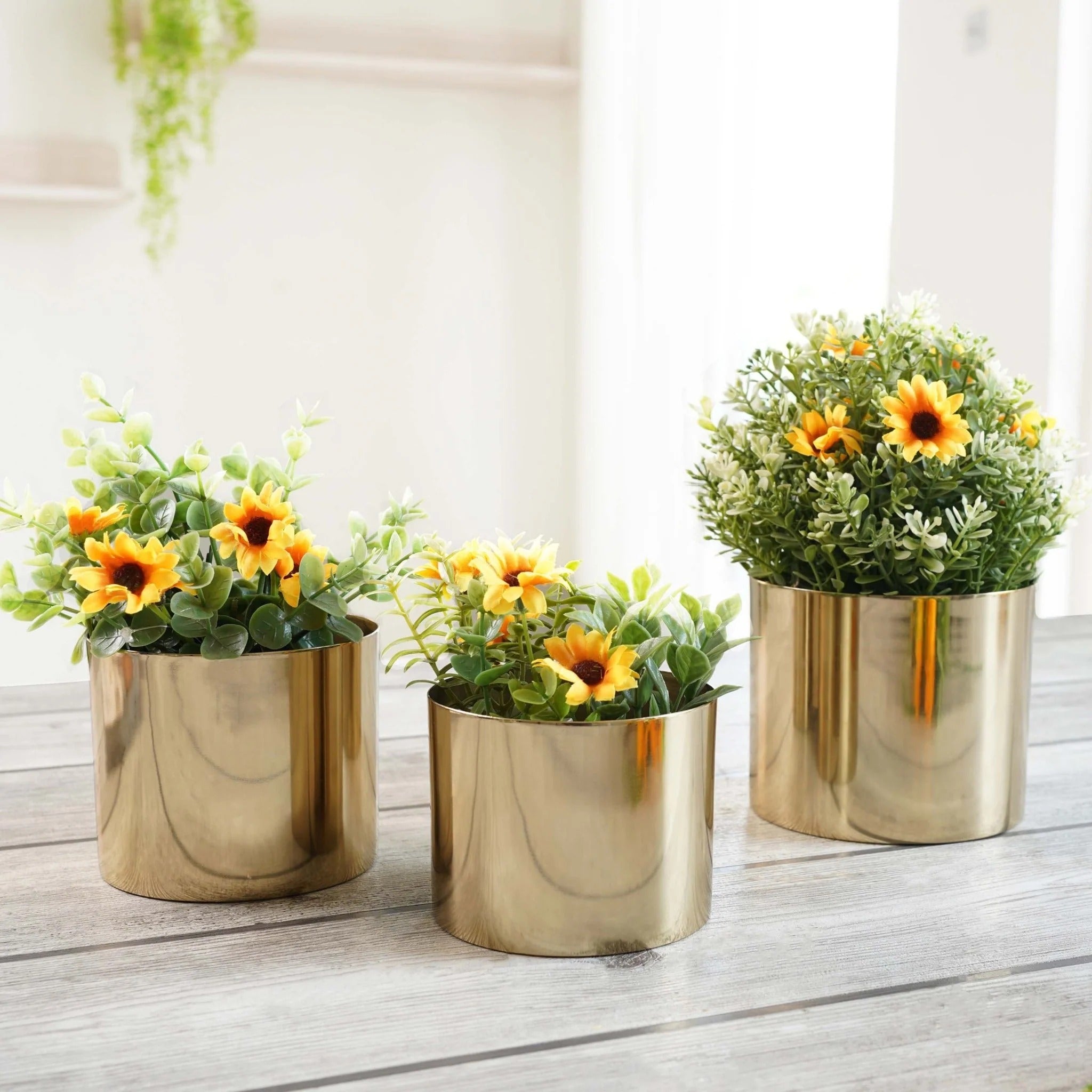 Golden table plant pots