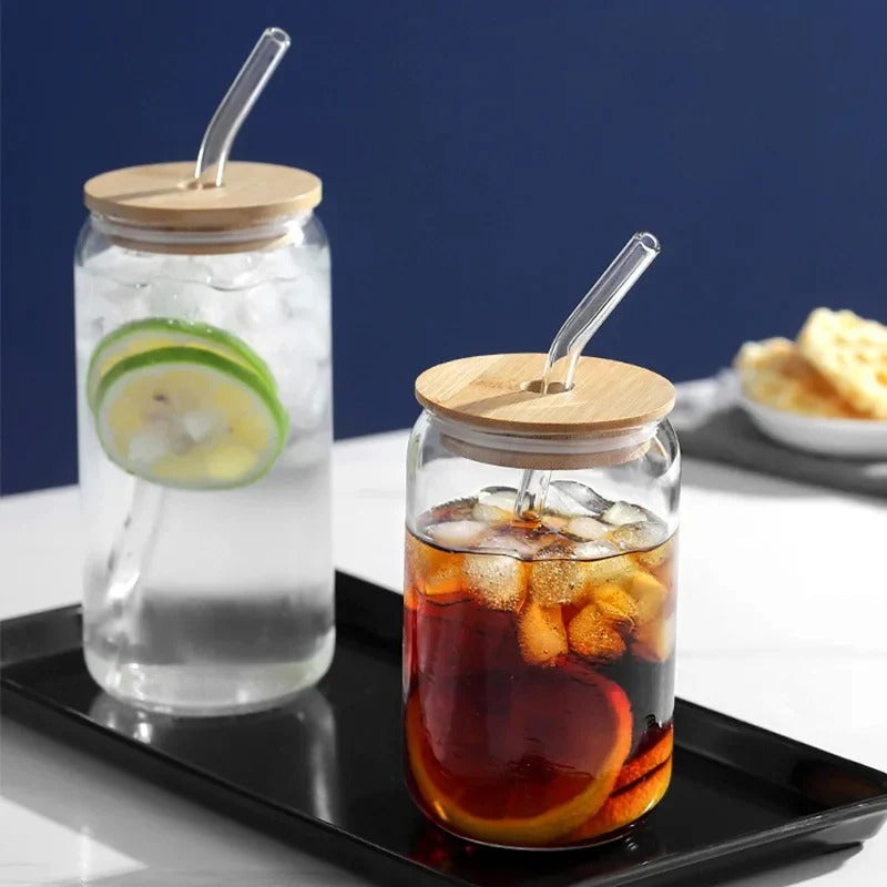 Glass tumbler with straw